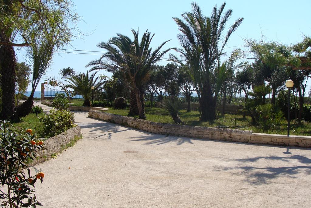La Villa Rosa Al Mare Pozzallo Exterior foto