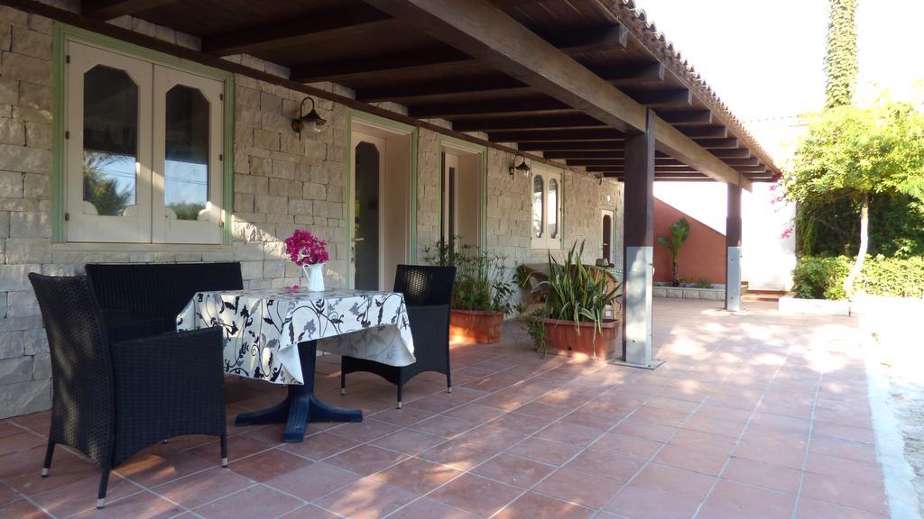 La Villa Rosa Al Mare Pozzallo Exterior foto